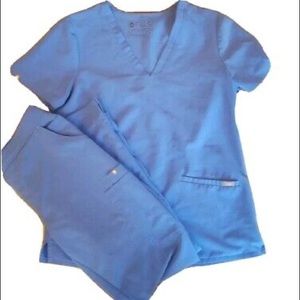 Figs scrubs set size small/small tall